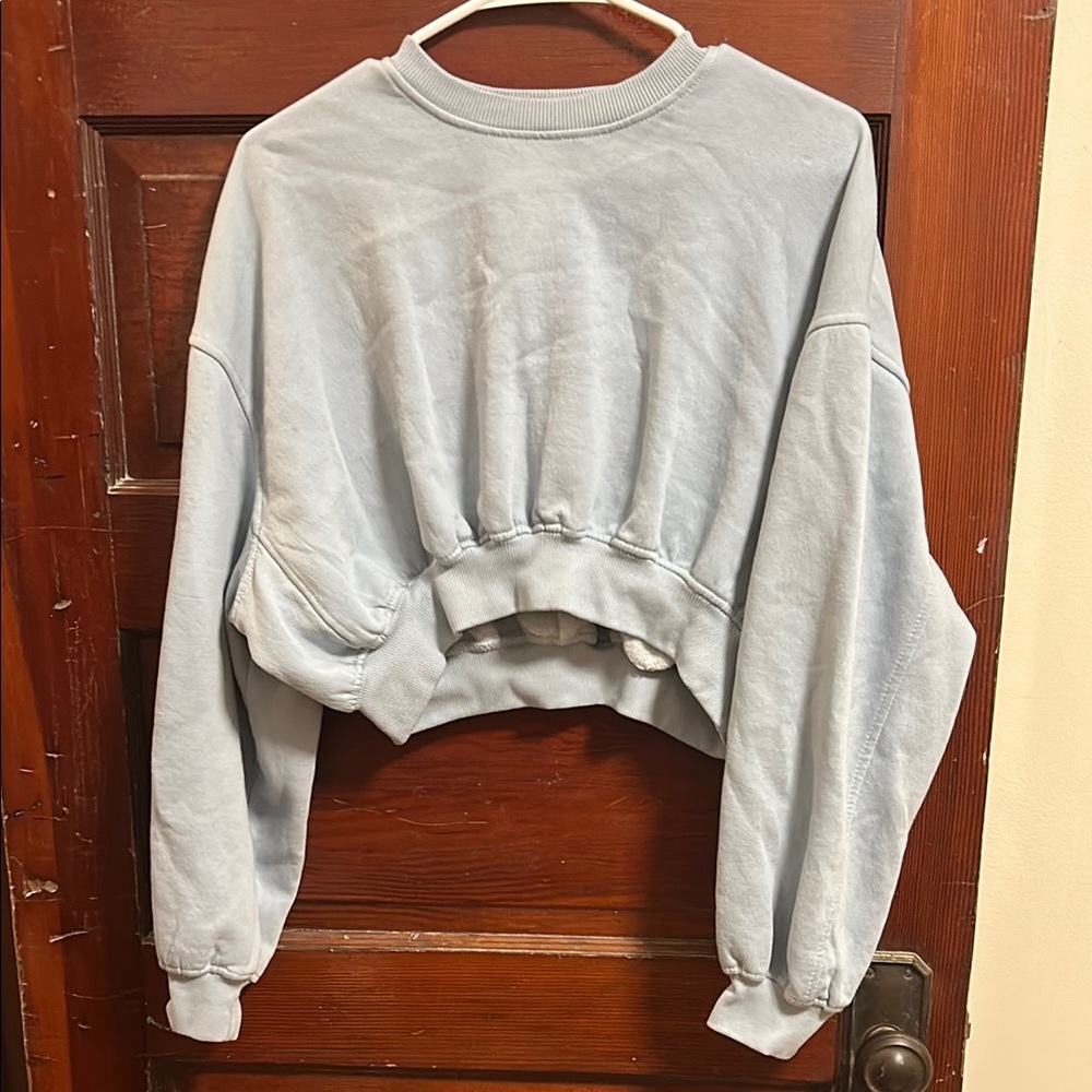Zara Light Blue Cropped crewneck
